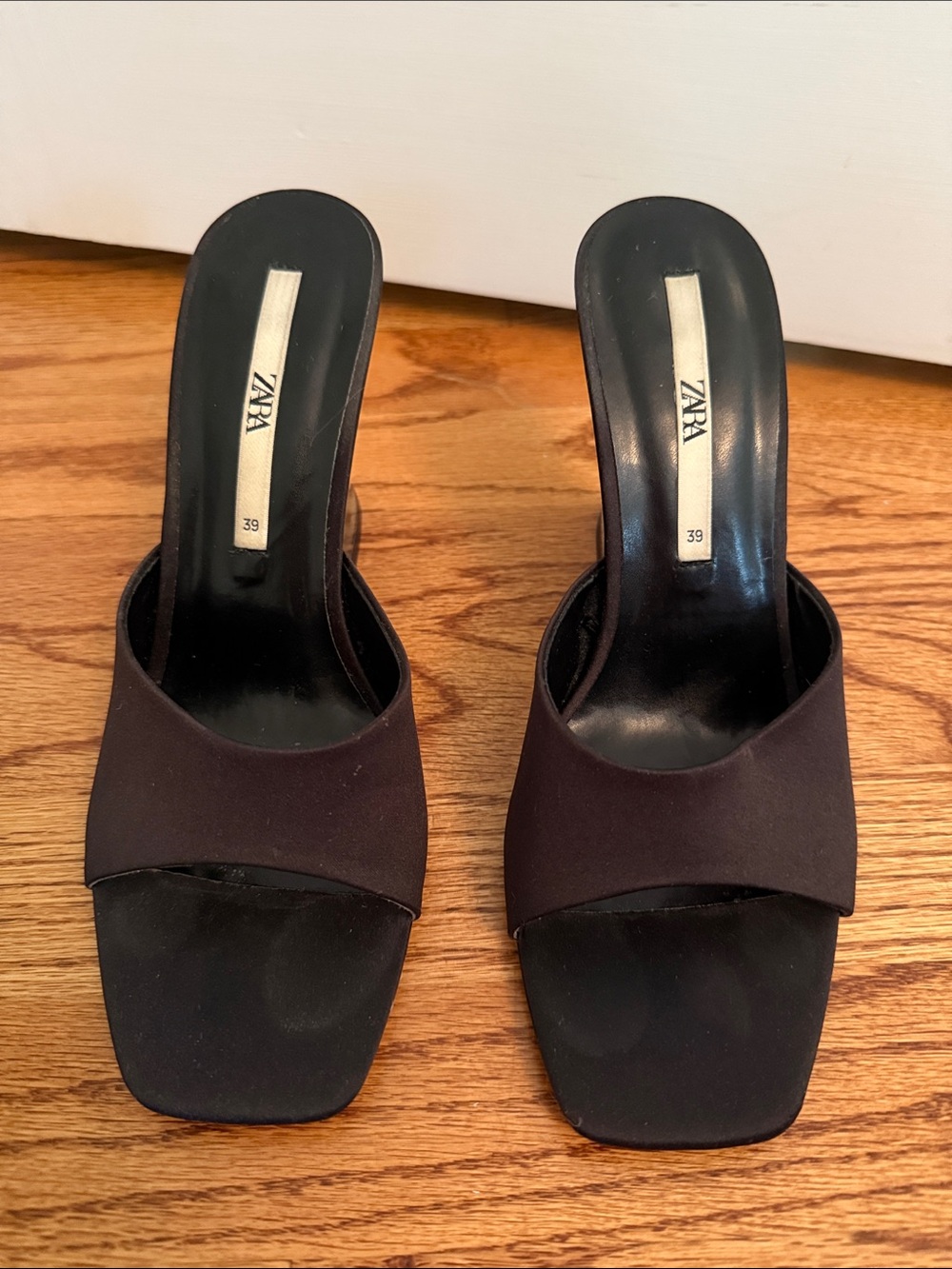 ZARA Black Open-Toe Slide Heels with Sculpted Block Heel - Picture 2 of 6